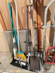 MaxSold Auction: Assorted household tools, with Hand Truck, and Folding Tables B - Kingston (Massachusetts, USA) PARTNER MANAGED Estate Sale Online Auction - Grove Street