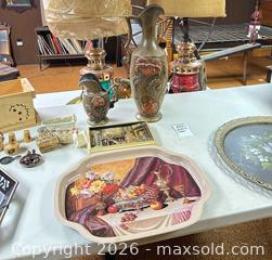 MaxSold Auction: Assorted Vintage Mid-Century Decorative Home Decor Lot B - Kingston (Massachusetts, USA) PARTNER MANAGED Estate Sale Online Auction - Grove Street