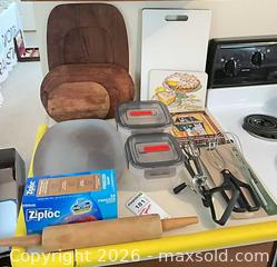 MaxSold Auction: Mixed Kitchen Utensils & Accessories B - Kingston (Massachusetts, USA) PARTNER MANAGED Estate Sale Online Auction - Grove Street