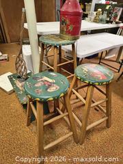 MaxSold Auction: Mixed Vintage Farmhouse Stools, Lamp & Step Stool Lot B - Kingston (Massachusetts, USA) PARTNER MANAGED Estate Sale Online Auction - Grove Street