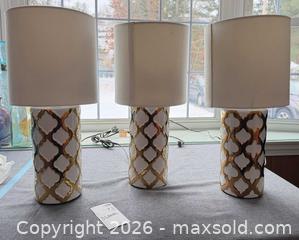 MaxSold Auction: Set of 3 Modern Ceramic Table Lamps with Fabric Shades A - Kingston (Massachusetts, USA) PARTNER MANAGED Estate Sale Online Auction - Grove Street