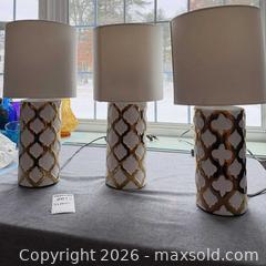 MaxSold Auction: Set of 3 Modern Ceramic Table Lamps with Fabric Shades A - Kingston (Massachusetts, USA) PARTNER MANAGED Estate Sale Online Auction - Grove Street