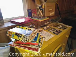 MaxSold Auction: Vintage Mixed Lot: Comics, Children's Books, Toy Trains & Photos B - Kingston (Massachusetts, USA) PARTNER MANAGED Estate Sale Online Auction - Grove Street