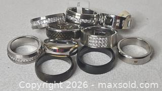 MaxSold Auction: Lot Of Mens Rings - Riverview (Florida, USA) SELLER MANAGED Downsizing Online Auction - Holly Heath Drive