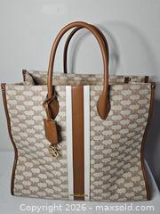 MaxSold Auction: Michael Kors Mirella Women's Large Tote  - Riverview (Florida, USA) SELLER MANAGED Downsizing Online Auction - Holly Heath Drive