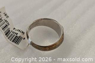 MaxSold Auction: Sterling Sliver Ring With Stones - Riverview (Florida, USA) SELLER MANAGED Downsizing Online Auction - Holly Heath Drive