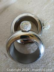 MaxSold Auction: 2 – Bracelet Decanters - Sun City (Arizona, USA) SELLER MANAGED Reseller Online Auction - West Forrester Drive