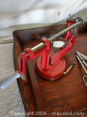 MaxSold Auction: Apple Pie Maker Lot - Sun City (Arizona, USA) SELLER MANAGED Reseller Online Auction - West Forrester Drive