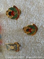 MaxSold Auction: Modern US Army Enlisted Insignia & Medals Collection – Vintage - Sun City (Arizona, USA) SELLER MANAGED Reseller Online Auction - West Forrester Drive