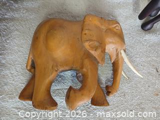 MaxSold Auction: Vintage & Hand-Carved Elephant Figurines - 5 - Sun City (Arizona, USA) SELLER MANAGED Reseller Online Auction - West Forrester Drive