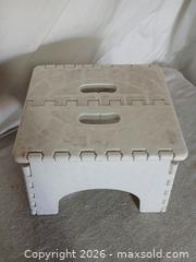 MaxSold Auction: White Plastic Stepstool - Sun City (Arizona, USA) SELLER MANAGED Reseller Online Auction - West Forrester Drive