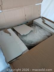 MaxSold Auction: Zenith Interiors Ashland Collection  - Sun City (Arizona, USA) SELLER MANAGED Reseller Online Auction - West Forrester Drive