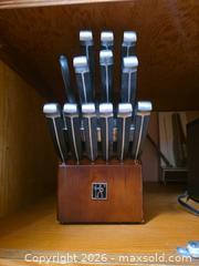 MaxSold Auction: Henckels Cutting Utensil Block Set, Toaster, Ice Bucket, Electric Slicing Knife, Assorted Cooking Utensils - Metro Vancouver A (British Columbia, Canada) PARTNER MANAGED Estate Sale Online Auction - Allison Road