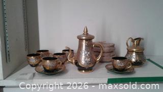 MaxSold Auction: Porcelain Tea/Coffee Set for 6, Blue & Green with Gilded Trim - Metro Vancouver A (British Columbia, Canada) PARTNER MANAGED Estate Sale Online Auction - Allison Road