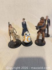 MaxSold Auction: Lot of 6 Star Wars Action Figures, 3–4 in Plastic - Toronto (Ontario, Canada) SELLER MANAGED Downsizing Online Auction - Weston Road (CONDO)