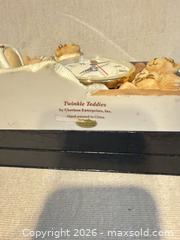 MaxSold Auction: Twinkle Teddies Cream Resin Tabletop Clock - Toronto (Ontario, Canada) SELLER MANAGED Downsizing Online Auction - Weston Road (CONDO)