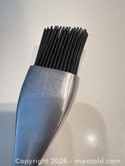 MaxSold Auction: Stainless Steel Spatula & Basting Brush Set with Wood Handles - Toronto (Ontario, Canada) SELLER MANAGED Downsizing Online Auction - Poplar Plains Road