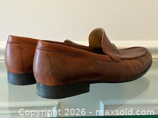 MaxSold Auction: Men's Johnston & Murphy Sheepskin Loafers Shoes 10.5  - Toronto (Ontario, Canada) PARTNER MANAGED Estate Sale Online Auction - La Rose Avenue