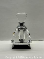 MaxSold Auction: Pair of Vintage Crystal Clear Glass Perfume Bottles - Toronto (Ontario, Canada) PARTNER MANAGED Estate Sale Online Auction - La Rose Avenue