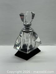 MaxSold Auction: Pair of Vintage Crystal Clear Glass Perfume Bottles - Toronto (Ontario, Canada) PARTNER MANAGED Estate Sale Online Auction - La Rose Avenue