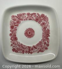 MaxSold Auction: Vintage Red + White Arden Pattern Teacups + Saucers by Turi for Figgjo Flint - Toronto (Ontario, Canada) PARTNER MANAGED Estate Sale Online Auction - La Rose Avenue