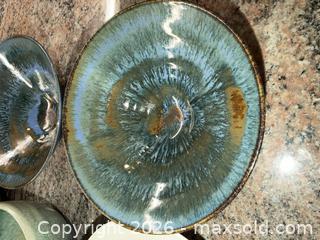 MaxSold Auction: Vintage Signed Pottery Bowls + More.  - Toronto (Ontario, Canada) PARTNER MANAGED Estate Sale Online Auction - La Rose Avenue