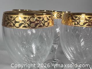 MaxSold Auction: (16) Gold Rimmed Crystal Wine Glasses - Toronto (Ontario, Canada) SELLER MANAGED Reseller Online Auction - Chesswood Drive
