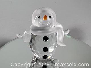 MaxSold Auction: (3) SWAROVSKI Austrian Crystal Figurines with 5” Mirror Base - Toronto (Ontario, Canada) SELLER MANAGED Reseller Online Auction - Chesswood Drive