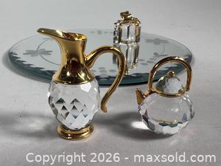 MaxSold Auction: (7) SWAROVSKI Austrian Miniature Crystal Figurines with 5” Mirror Base - Toronto (Ontario, Canada) SELLER MANAGED Reseller Online Auction - Chesswood Drive