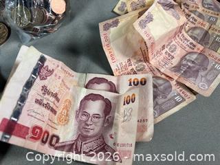 MaxSold Auction: World Currency and Coins - Toronto (Ontario, Canada) SELLER MANAGED Reseller Online Auction - Chesswood Drive