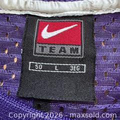 MaxSold Auction: Vintage 90s Nike NBA Vince Carter Toronto Raptors #15 Basketball Jersey - Toronto (Ontario, Canada) SELLER MANAGED Reseller Online Auction -  Crouse Road (STORAGE)