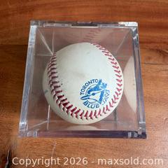 MaxSold Auction: Vintage Signed Roberto Alomar & Mark Whiten Toronto Blue Jays Baseball  - Toronto (Ontario, Canada) SELLER MANAGED Reseller Online Auction -  Crouse Road (STORAGE)