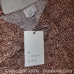 MaxSold Auction: 5 A New Day Snakeskin Tank Tops – Medium – NWT - Tillsonburg (Ontario, Canada) SELLER MANAGED Reseller Online Auction -  Wilson Avenue