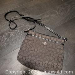 MaxSold Auction: Coach Signature Canvas Crossbody Bag – Black/Grey Monogram - Tillsonburg (Ontario, Canada) SELLER MANAGED Reseller Online Auction -  Wilson Avenue