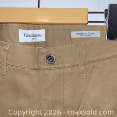 MaxSold Auction: Lot of 3 New with tags Goodfellow & Co Skinny Hennepin Stretch Chinos 32x32 Tan - Tillsonburg (Ontario, Canada) SELLER MANAGED Reseller Online Auction -  Wilson Avenue