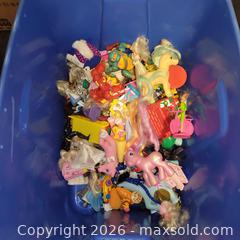 MaxSold Auction: Vintage Toy Figure Lot – My Little Pony, Barbie, TMNT, Marvel & More – Large Tote - Tillsonburg (Ontario, Canada) SELLER MANAGED Reseller Online Auction -  Wilson Avenue