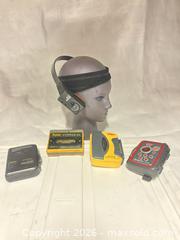 MaxSold Auction: Lot of 5 4 Vintage Walkman Portable cassette players and 1 Vintage am/fm Headset - Los Angeles (California, USA) SELLER MANAGED Estate Sale Online Auction -  Troost Avenue (STORAGE)