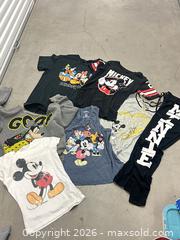 MaxSold Auction: Lot of 6 Disney Items 5 Tees 1 Sweatpants - Los Angeles (California, USA) SELLER MANAGED Estate Sale Online Auction -  Troost Avenue (STORAGE)