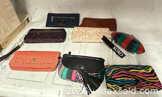 MaxSold Auction: Lot of 8 Assorted Women’s Wallets - Los Angeles (California, USA) SELLER MANAGED Estate Sale Online Auction -  Troost Avenue (STORAGE)