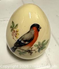 MaxSold Auction: Small Porcelain Decorative Egg (Unmarked) - Los Angeles (California, USA) SELLER MANAGED Estate Sale Online Auction -  Troost Avenue (STORAGE)