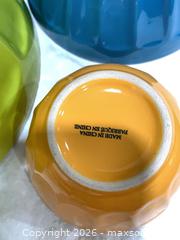 MaxSold Auction: Lot of 5 nesting bowls - Hamilton (Ontario, Canada) SELLER MANAGED Estate Sale Online Auction -  Chegwin Street