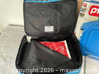 MaxSold Auction: Pyrex Insulated food carrier - Hamilton (Ontario, Canada) SELLER MANAGED Estate Sale Online Auction -  Chegwin Street