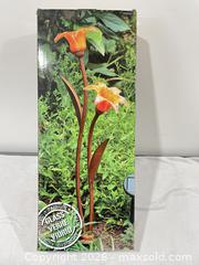 MaxSold Auction: Solar glass Tiger Lily garden light (NIB) - Hamilton (Ontario, Canada) SELLER MANAGED Estate Sale Online Auction -  Chegwin Street