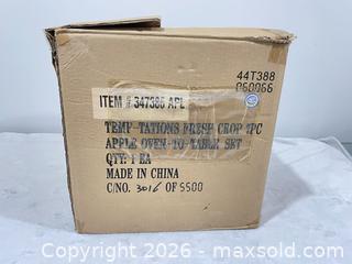 MaxSold Auction: Temp-Tations 7 pc Crop set (NIB) - Hamilton (Ontario, Canada) SELLER MANAGED Estate Sale Online Auction -  Chegwin Street