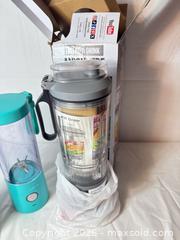 MaxSold Auction: Assorted Portable Personal Blenders — BlendJet, Ninja & More - Sunnyvale (California, USA) SELLER MANAGED Reseller Online Auction - Reseda Drive