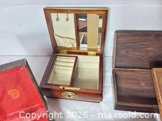 MaxSold Auction: Lot of Vintage Wooden, Metal & Music Jewelry Boxes - Sunnyvale (California, USA) SELLER MANAGED Reseller Online Auction - Reseda Drive