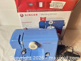 MaxSold Auction: Singer M1000 Portable Compact Sewing Machine, Blue - Sunnyvale (California, USA) SELLER MANAGED Reseller Online Auction - Reseda Drive