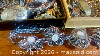 MaxSold Auction: Estate Jewelry - Hamilton (Ontario, Canada) SELLER MANAGED Estate Sale Online Auction - Gertrude Street
