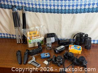 MaxSold Auction: Old Cameras, Etc - Hamilton (Ontario, Canada) SELLER MANAGED Estate Sale Online Auction - Gertrude Street