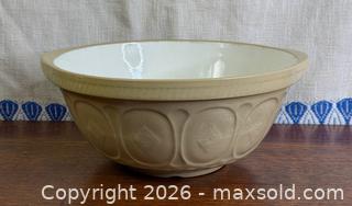 MaxSold Auction: Vintage Gripstand Large Bowl/T.G. Green Ltd - Hamilton (Ontario, Canada) SELLER MANAGED Estate Sale Online Auction - Gertrude Street